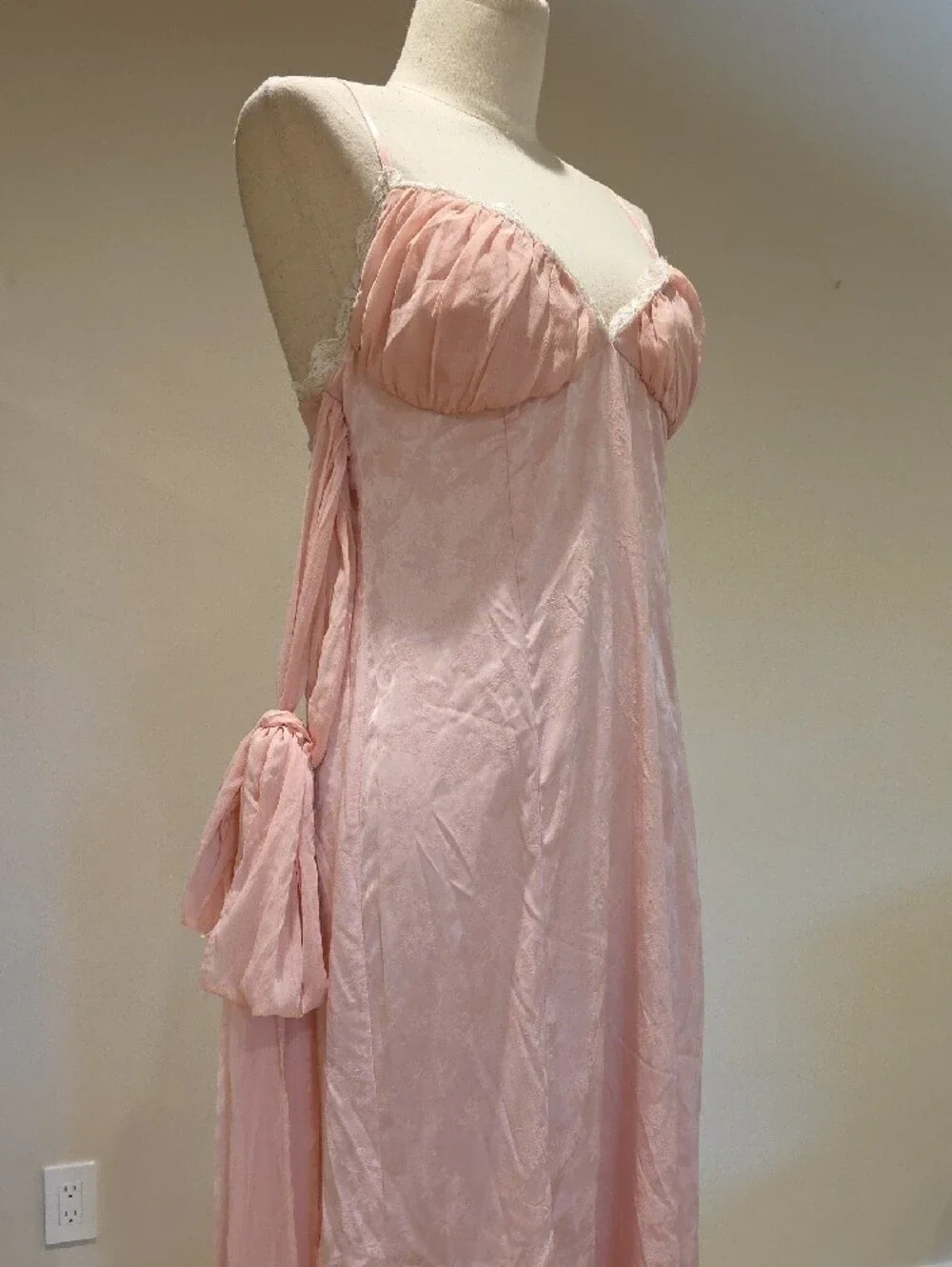 NEW $489 FOR LOVE AND LEMONS SHEILA PINK JACQUARD MAXI DRESS SIZE M - Picture 5 of 15